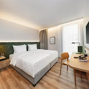 4* 호텔 H+ Frankfurt